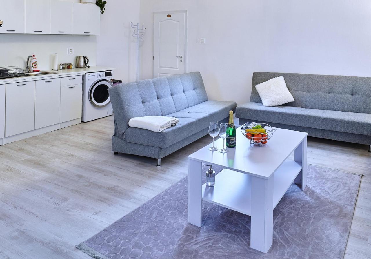 Apartman Bb Centrum بانْشكا بيشتريتْسا المظهر الخارجي الصورة